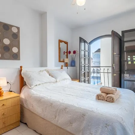 El Paraiso Apartment *